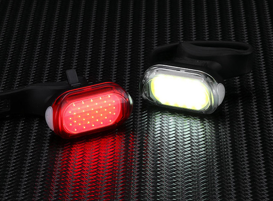 Lumière de vélo LED rechargeable à haute luminosité Blanc/rouge/couleur personnalisée