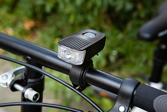 phare de casque de vélo de 70x38x29mm, lumières rechargeables de casque de cycle de 5 watts