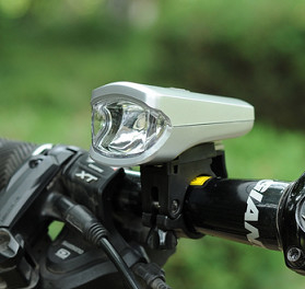 Le vélo de route de 60 lumens a mené les lumières 1pc, lumière arrière de vélo aérien d'ABS