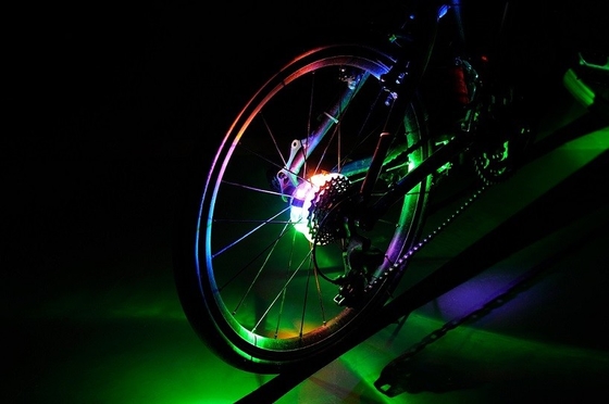 3 lumières programmables de roue de vélo de la batterie R44 9.5x1.8cm